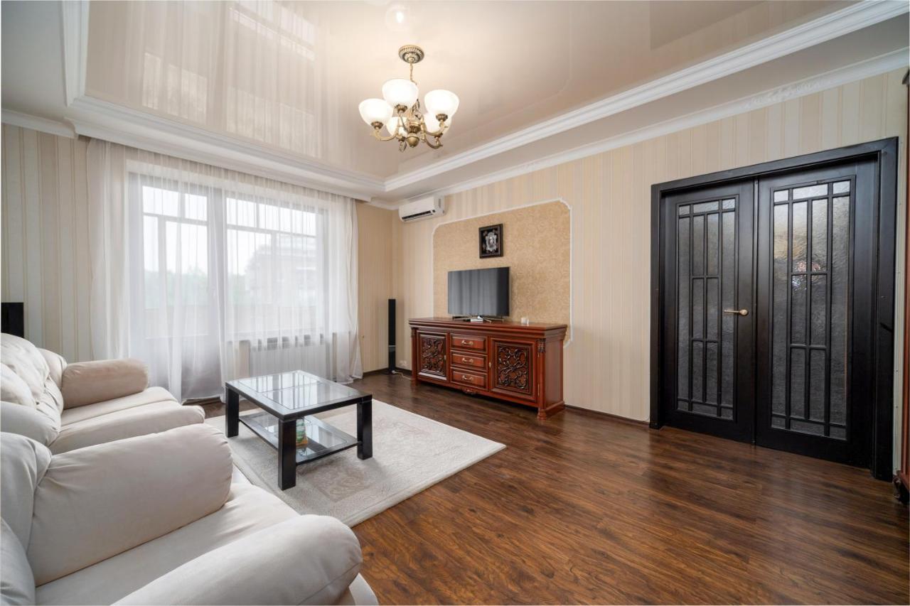 Lux Apartment Gorkiy Park 카리프 외부 사진